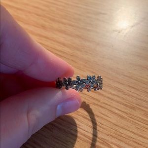 Flora Pandora ring